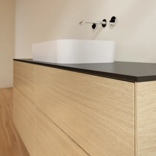 Bild von VILLEROY BOCH Finion Waschbeckenunterschrank, mit Beleuchtung, 4 Auszüge, 1600 x 603 x 501 mm, Oak Veneer / Glass Black Matt #G73200PC