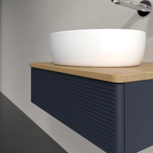 Bild von VILLEROY BOCH Antao Waschbeckenunterschrank, 1 Auszug, 600 x 190 x 500 mm, Front mit Struktur, Midnight Blue Matt Lacquer / Honey Oak #K07111HG