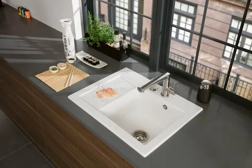Bild von VILLEROY BOCH Subway 45 Compact Einbauspüle, inklusive Ablaufgarnitur mit Excenterbetätigung, aus Keramik, 650 x 510 mm, Ivory CeramicPlus #331302FU
