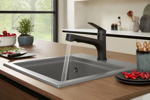 Obrázek VILLEROY BOCH Junis Shower Kitchen tap, of Stainless steel, Matt Black #92810006