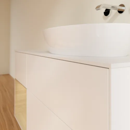 Bild von VILLEROY BOCH Finion Waschbeckenunterschrank, mit Beleuchtung, 3 Auszüge, 1200 x 603 x 501 mm, White Matt Lacquer / Oak Veneer / Glass White Matt #GA41PCMT