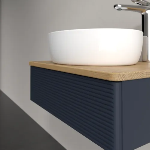 Bild von VILLEROY BOCH Antao Waschbeckenunterschrank, 1 Auszug, 600 x 190 x 500 mm, Front mit Struktur, Midnight Blue Matt Lacquer / Honey Oak #K07151HG
