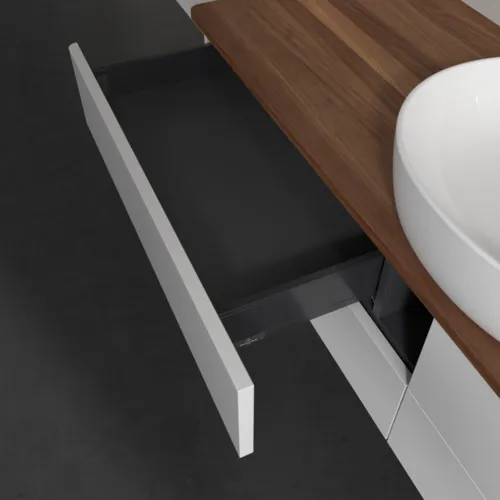 Bild von VILLEROY BOCH Antao Waschbeckenunterschrank, 4 Auszüge, 1600 x 360 x 500 mm, Front ohne Struktur, Glossy White Lacquer / Warm Walnut #K25012GF