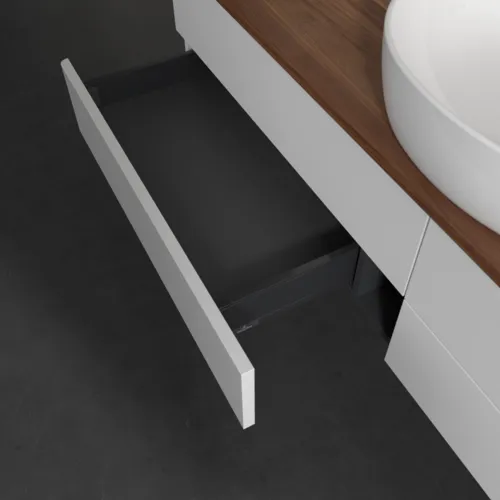 Bild von VILLEROY BOCH Antao Waschbeckenunterschrank, 4 Auszüge, 1600 x 360 x 500 mm, Front ohne Struktur, Glossy White Lacquer / Warm Walnut #K25012GF