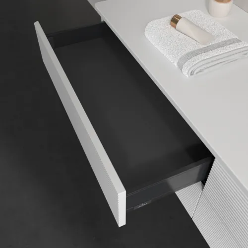 Bild von VILLEROY BOCH Antao Waschbeckenunterschrank, 4 Auszüge, 1600 x 360 x 500 mm, Front mit Struktur, White Matt Lacquer / White Matt Lacquer #K27150MT