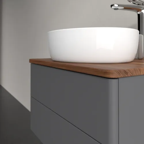 Bild von VILLEROY BOCH Antao Waschbeckenunterschrank, mit Beleuchtung, 2 Auszüge, 600 x 360 x 500 mm, Front ohne Struktur, Anthracite Matt Lacquer / Warm Walnut #L18052GK
