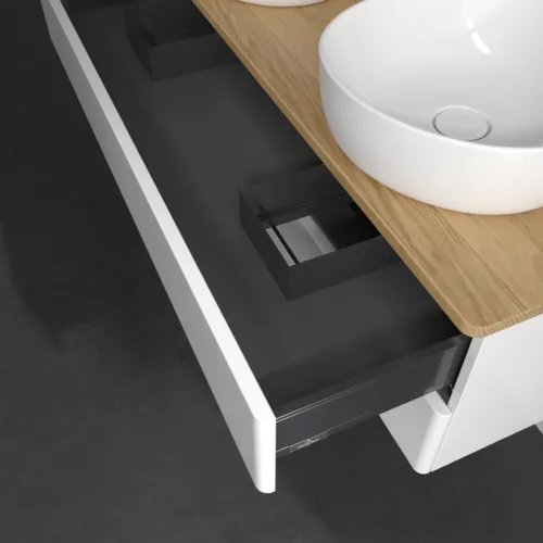 Bild von VILLEROY BOCH Antao Waschbeckenunterschrank, mit Beleuchtung, 2 Auszüge, 1200 x 360 x 500 mm, Front ohne Struktur, Glossy White Lacquer / Honey Oak #L24051GF