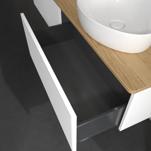 Bild von VILLEROY BOCH Antao Waschbeckenunterschrank, mit Beleuchtung, 2 Auszüge, 1600 x 360 x 500 mm, Front mit Struktur, White Matt Lacquer / Honey Oak #L38111MT