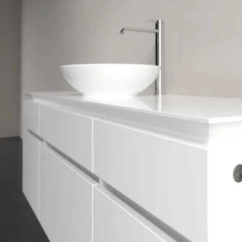 Bild von VILLEROY BOCH Legato Waschbeckenunterschrank, mit Beleuchtung, 5 Auszüge, 1400 x 550 x 500 mm, Glossy White / Glossy White #B586L0DH