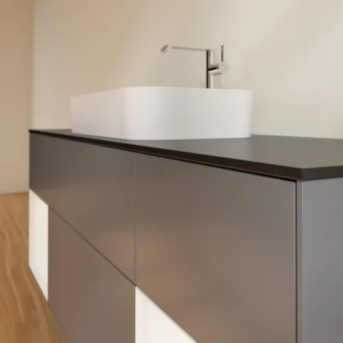 Bild von VILLEROY BOCH Finion Waschbeckenunterschrank, mit Beleuchtung, 4 Auszüge, 1600 x 603 x 501 mm, Anthracite Matt Lacquer / White Matt Lacquer / Glass Black Matt #F332MTGK