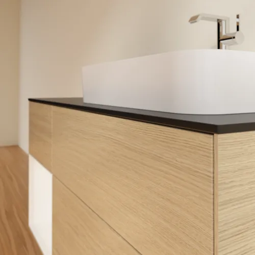 Bild von VILLEROY BOCH Finion Waschbeckenunterschrank, mit Beleuchtung, 3 Auszüge, 1200 x 603 x 501 mm, Oak Veneer / White Matt Lacquer / Glass Black Matt #F392MTPC