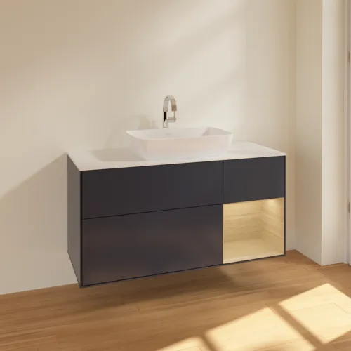 Obrázek VILLEROY BOCH Toaletní skříňka Finion, s osvětlením, 3 výsuvy, 1200 x 603 x 501 mm, matný lak Midnight Blue / dubová dýha / matné bílé sklo #F831PCHG
