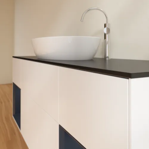 Bild von VILLEROY BOCH Finion Waschbeckenunterschrank, mit Beleuchtung, 4 Auszüge, 1600 x 603 x 501 mm, White Matt Lacquer / Midnight Blue Matt Lacquer / Glass Black Matt #F982HGMT